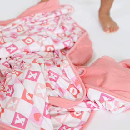 Pink XOXO Blanket